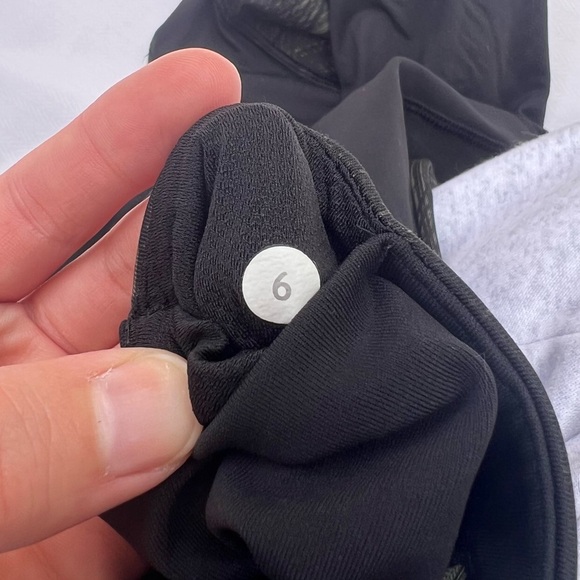 Lululemon Run the Course geometric green & black crop mid rise leggings - Picture 9 of 9